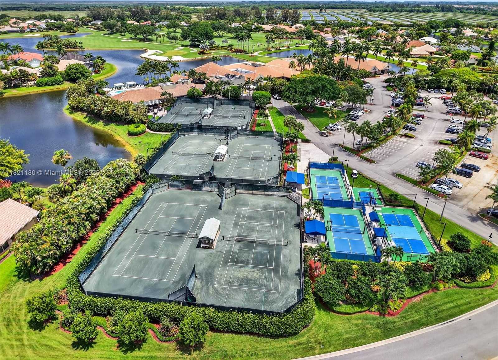 Small Image of 10755 STONEBRIDGE BLVD, Boca Raton Number 40