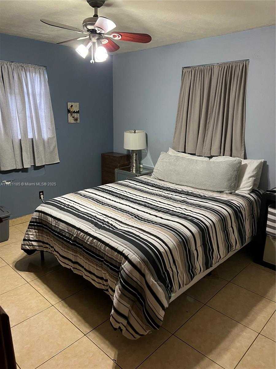 Small Image of 509 WEST 16 STREET, Hialeah Number 10