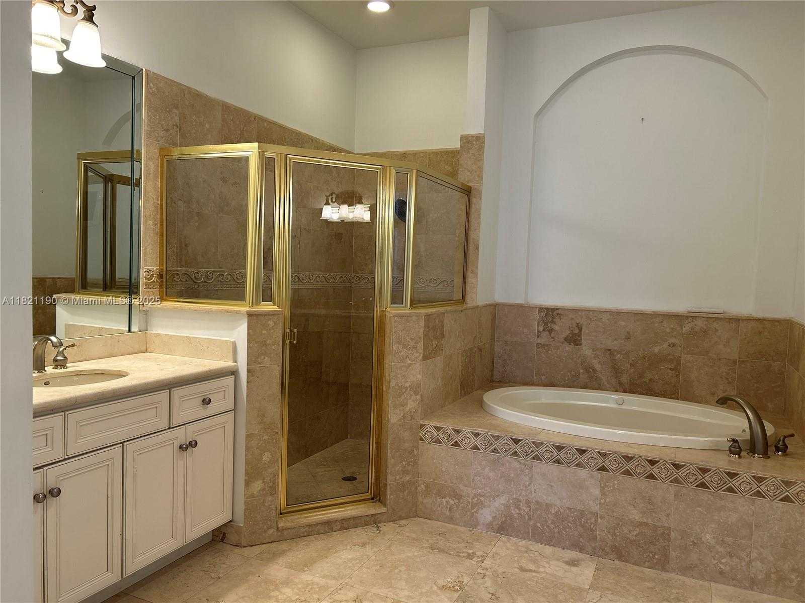 Small Image of 2640 FAIRWAYS DR, Homestead Number 10