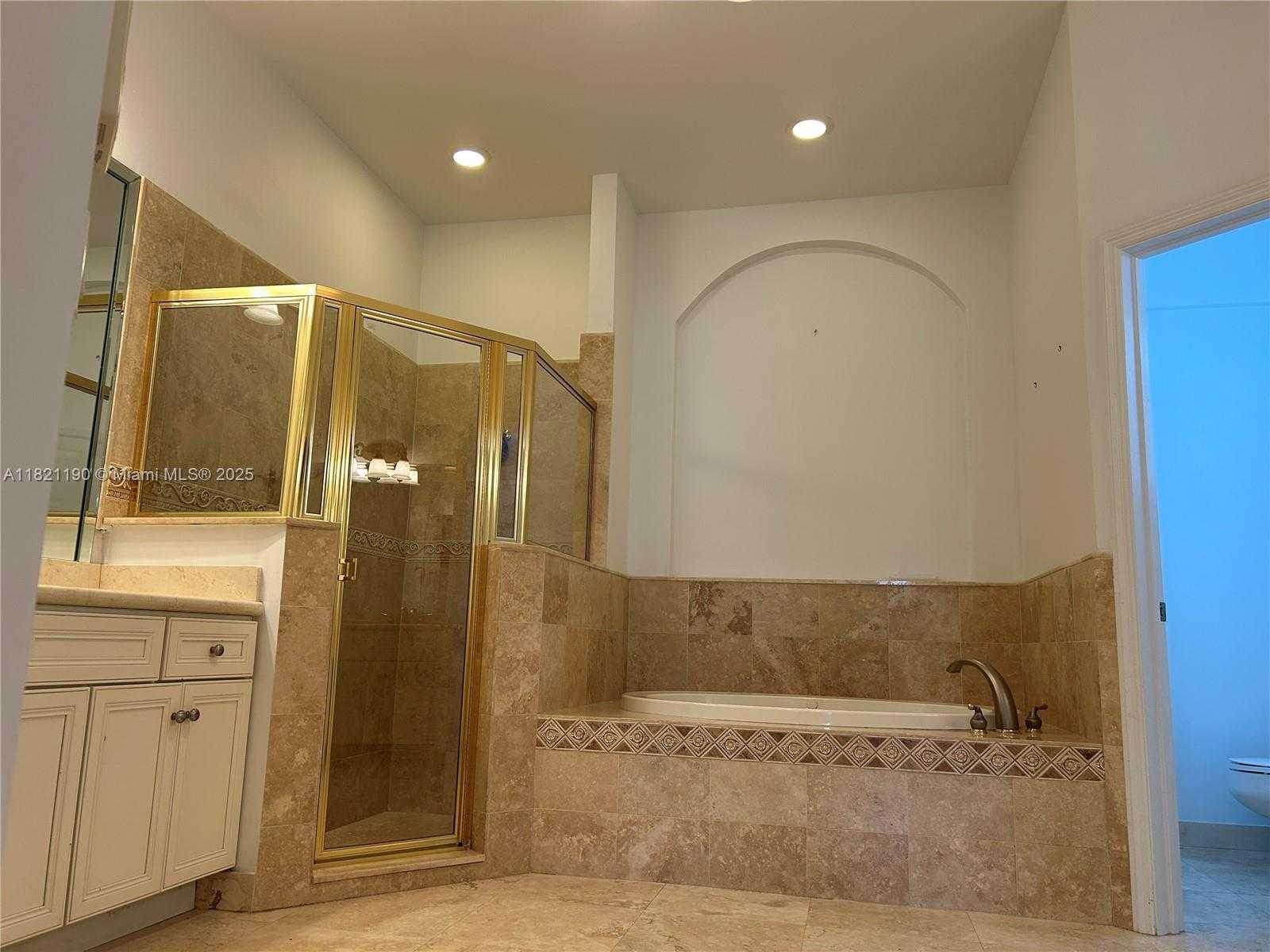 Small Image of 2640 FAIRWAYS DR, Homestead Number 11