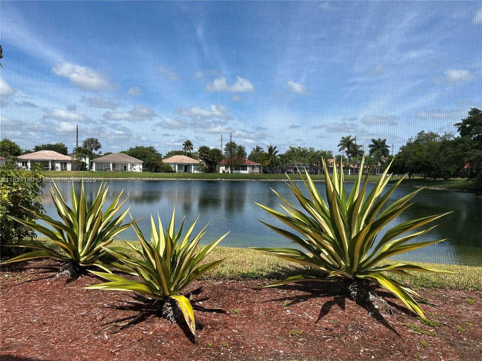 Small Image of 2640 FAIRWAYS DR, Homestead Number 16