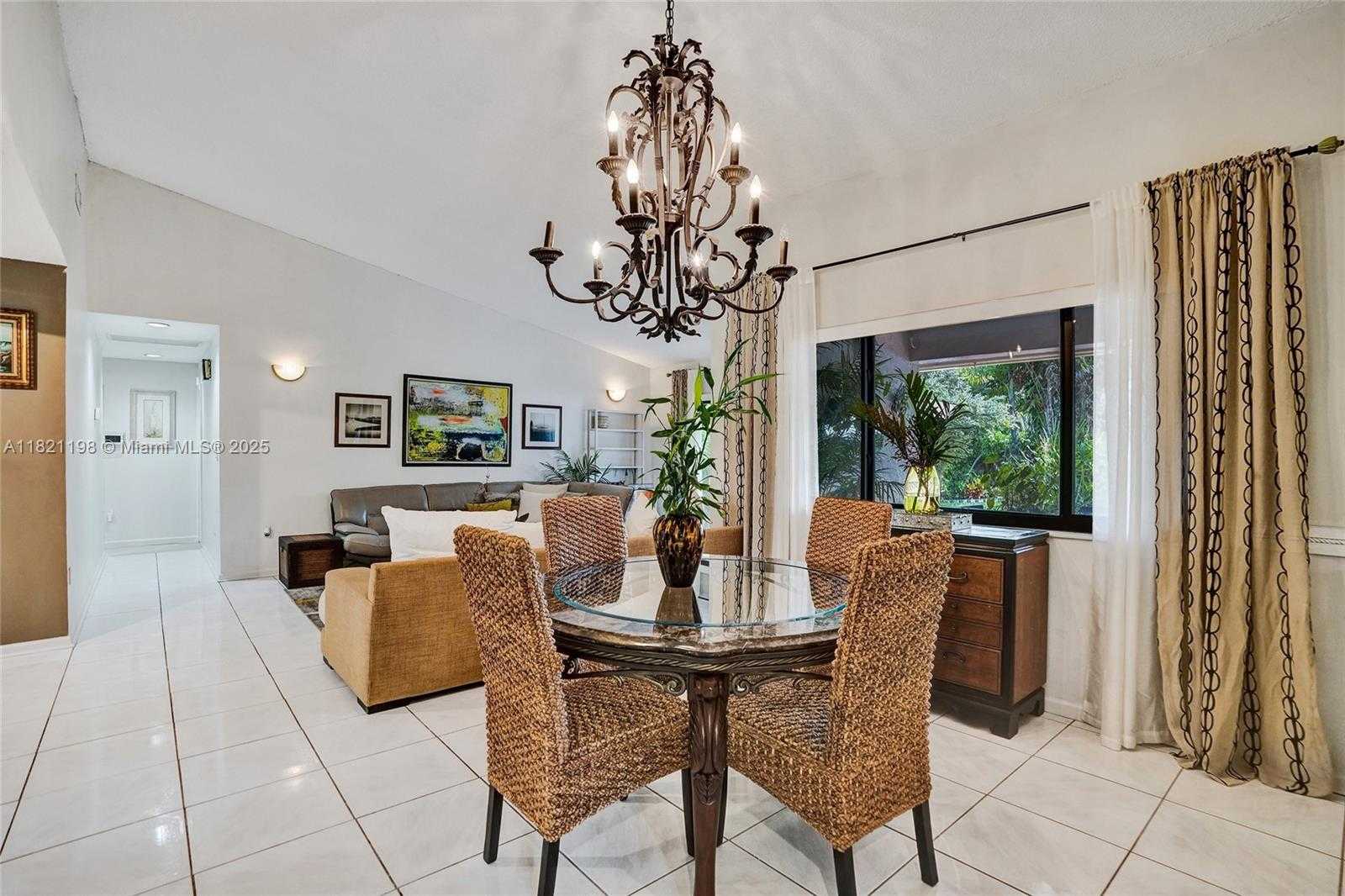 Small Image of 10030 SOUTH WEST 8TH ST, Pembroke Pines Number 10