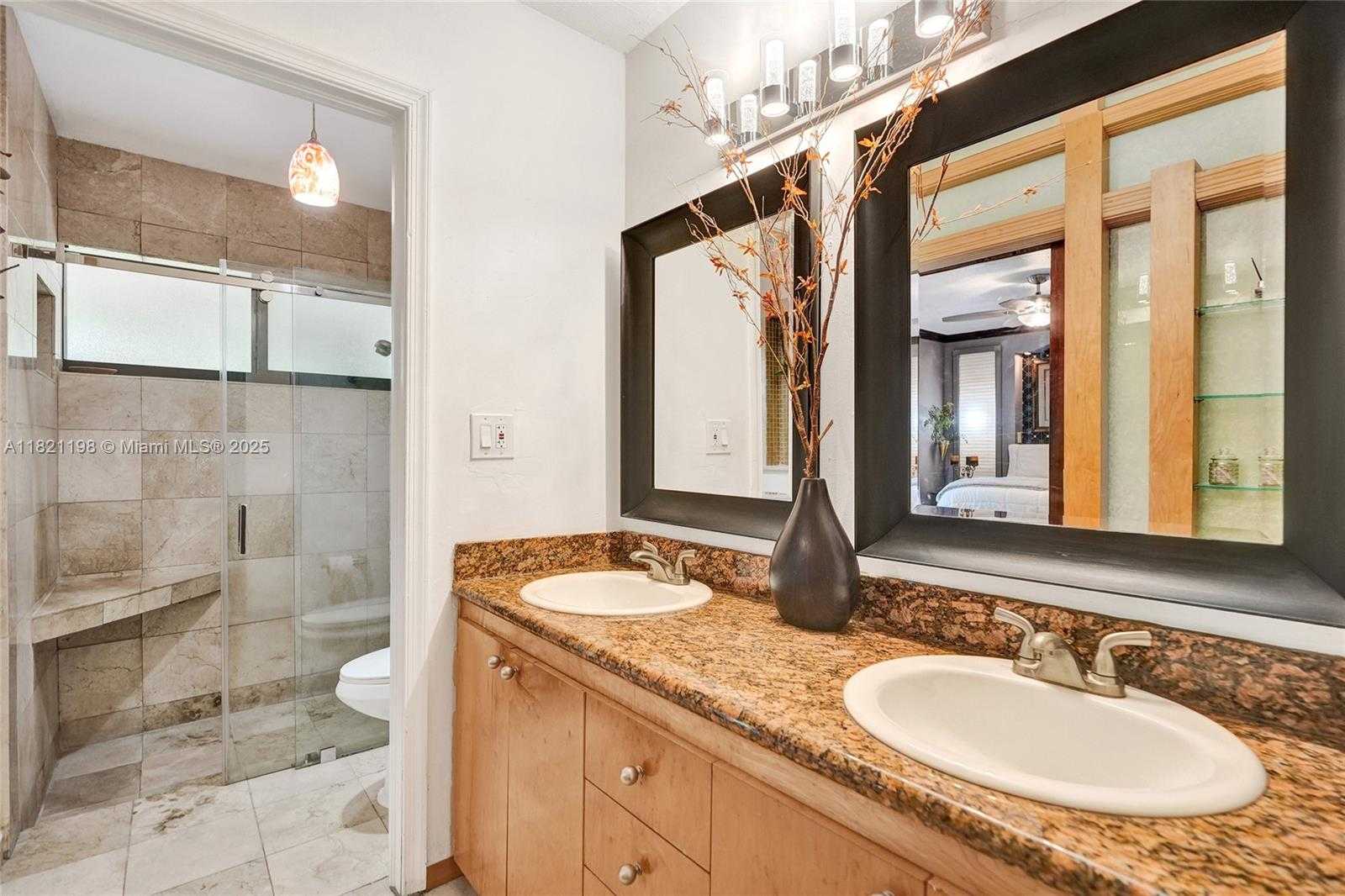 Small Image of 10030 SOUTH WEST 8TH ST, Pembroke Pines Number 22