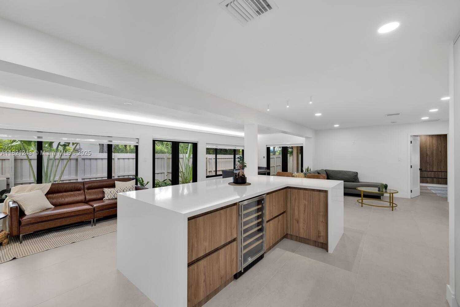 Small Image of 220 NORTH EAST 105TH ST, Miami Shores Number 15