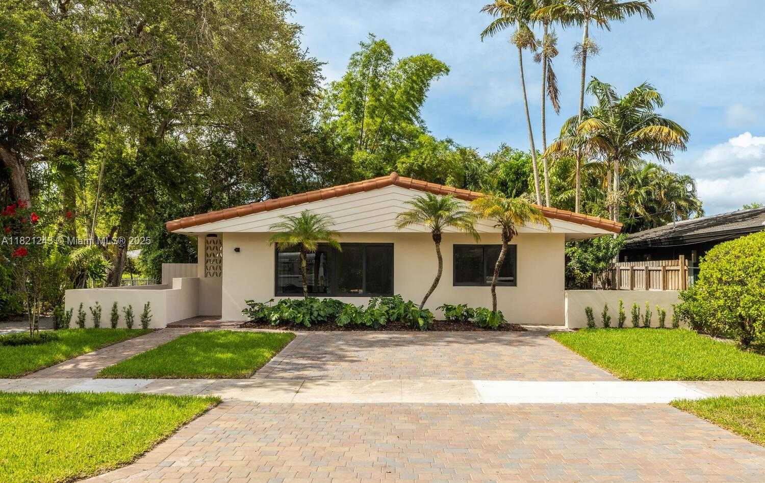 Small Image of 220 NORTH EAST 105TH ST, Miami Shores Number 32