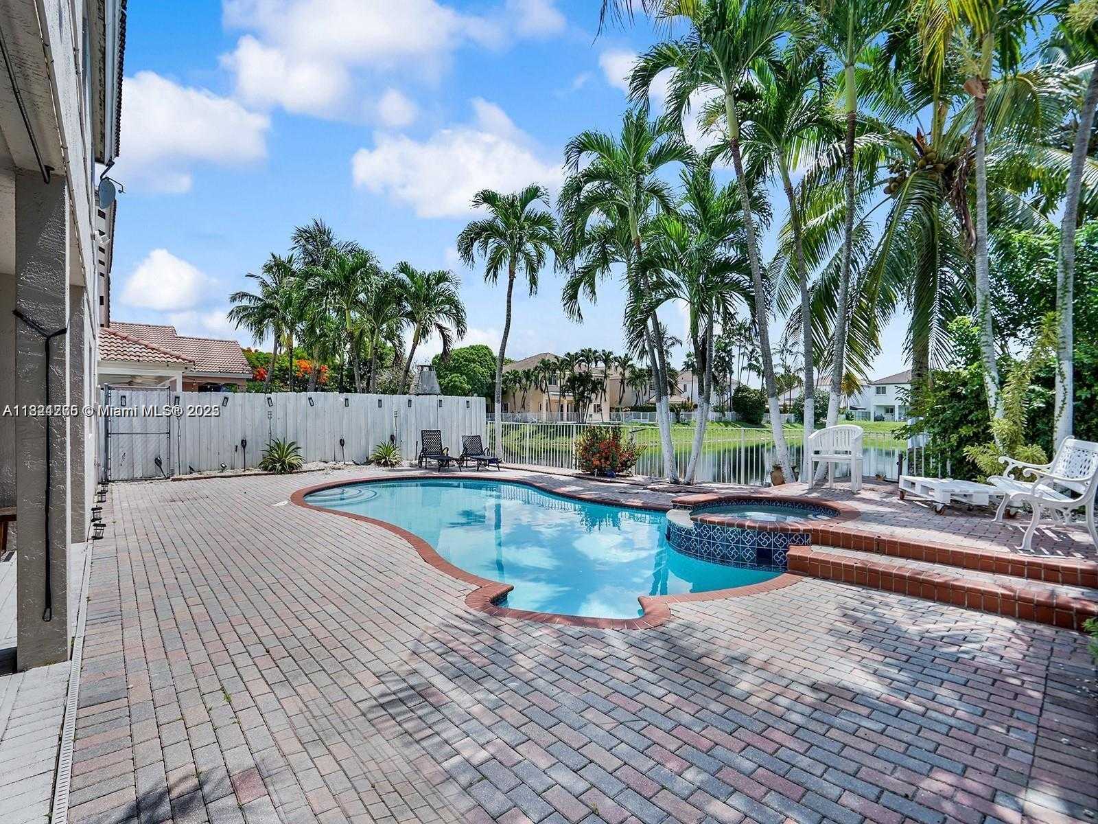 Small Image of 5343 NORTH WEST 111TH CT, Doral Number 13