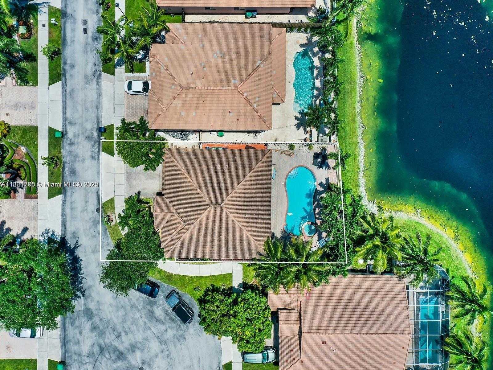 Small Image of 5343 NORTH WEST 111TH CT, Doral Number 19