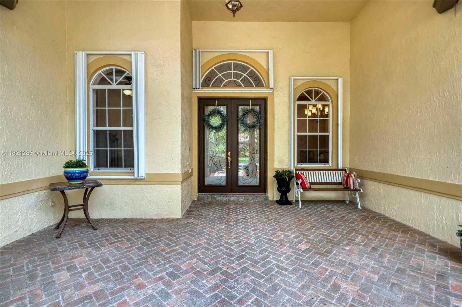 Small Image of 1925 NORTH WEST 167TH TER, Pembroke Pines Number 2
