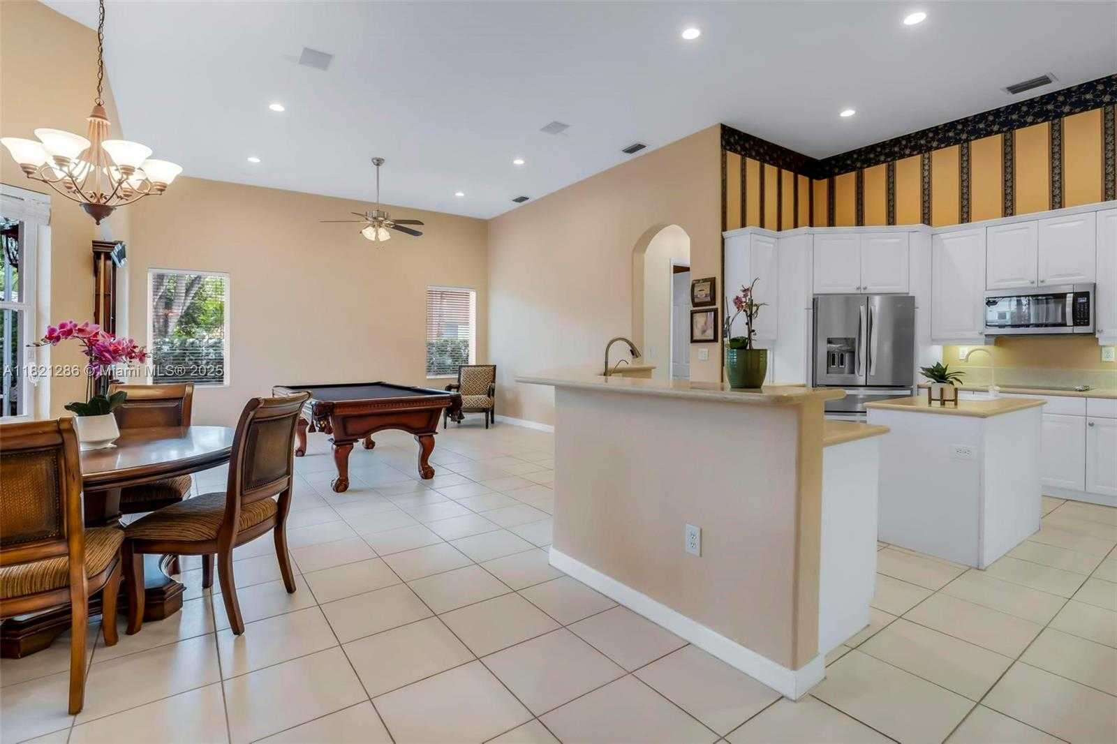 Small Image of 1925 NORTH WEST 167TH TER, Pembroke Pines Number 20