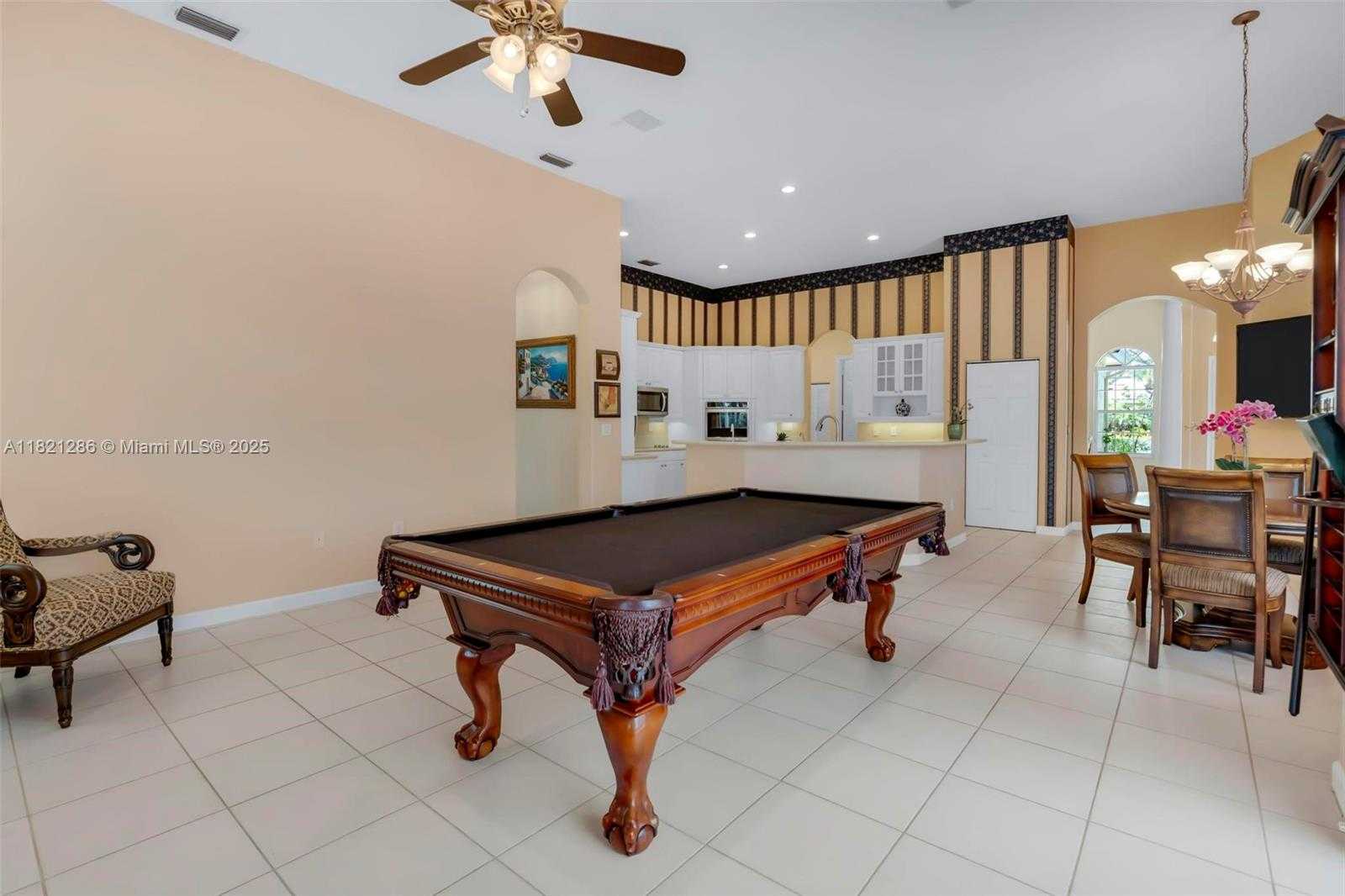 Small Image of 1925 NORTH WEST 167TH TER, Pembroke Pines Number 24