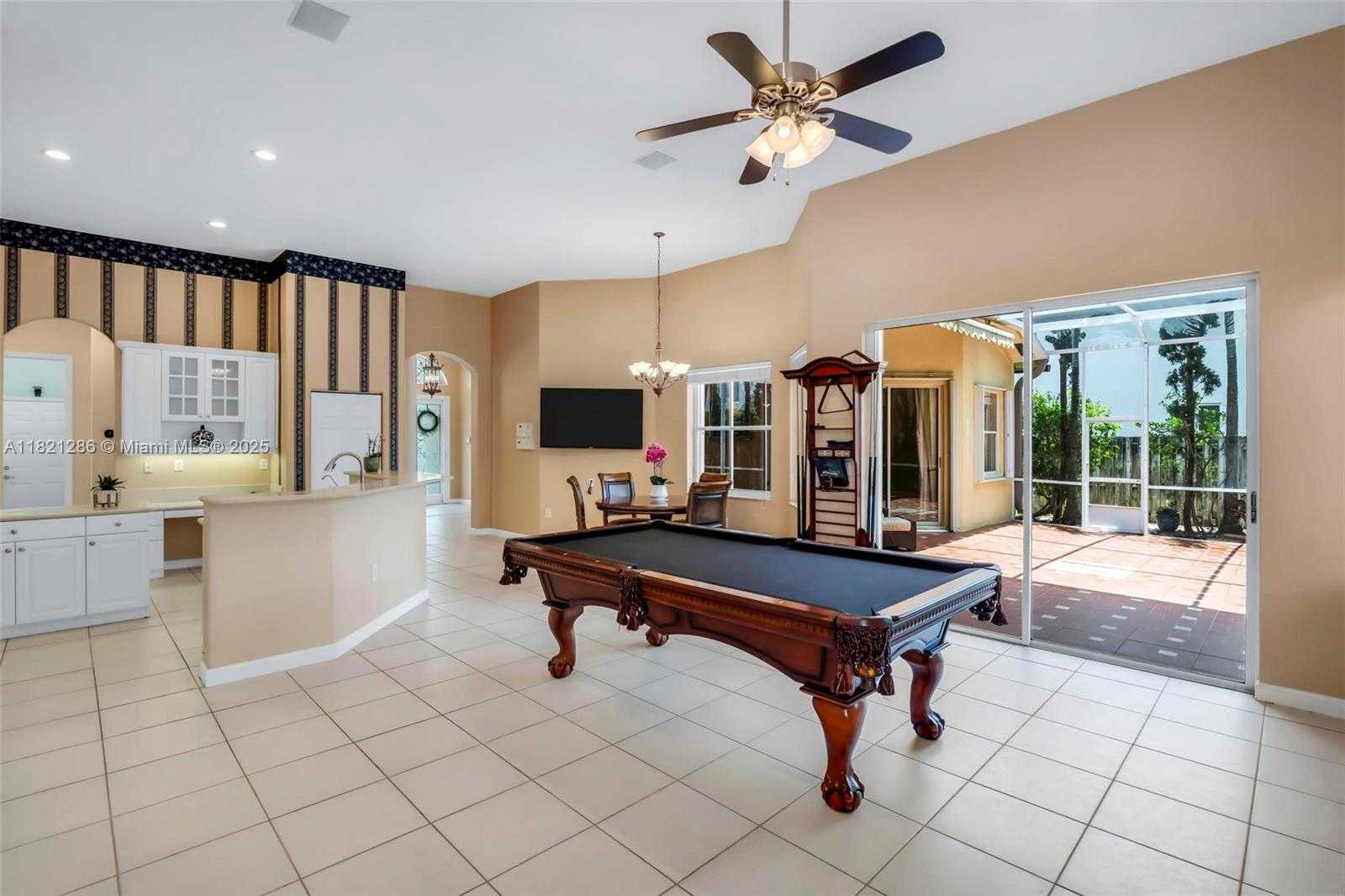 Small Image of 1925 NORTH WEST 167TH TER, Pembroke Pines Number 25
