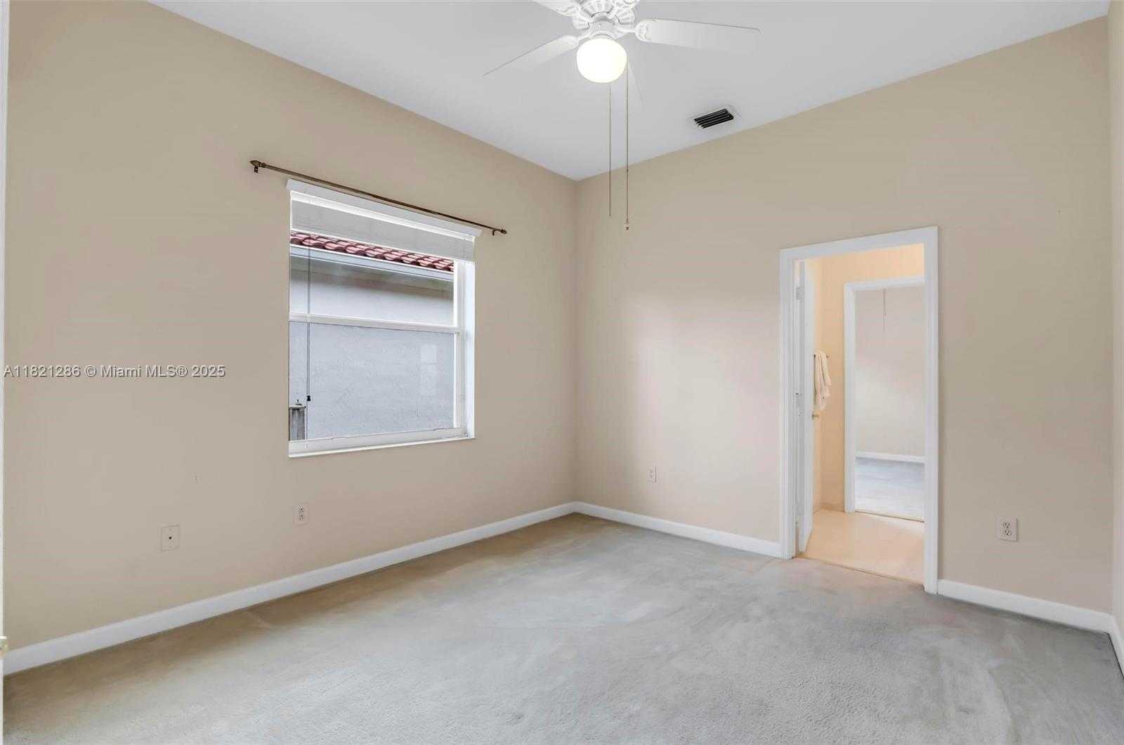 Small Image of 1925 NORTH WEST 167TH TER, Pembroke Pines Number 35