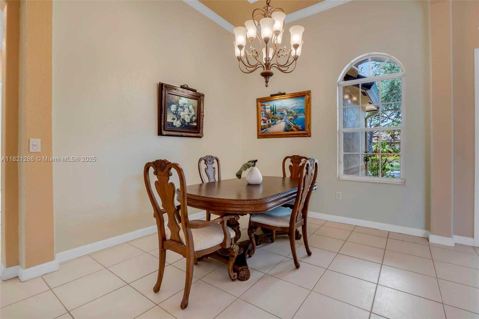 Small Image of 1925 NORTH WEST 167TH TER, Pembroke Pines Number 5