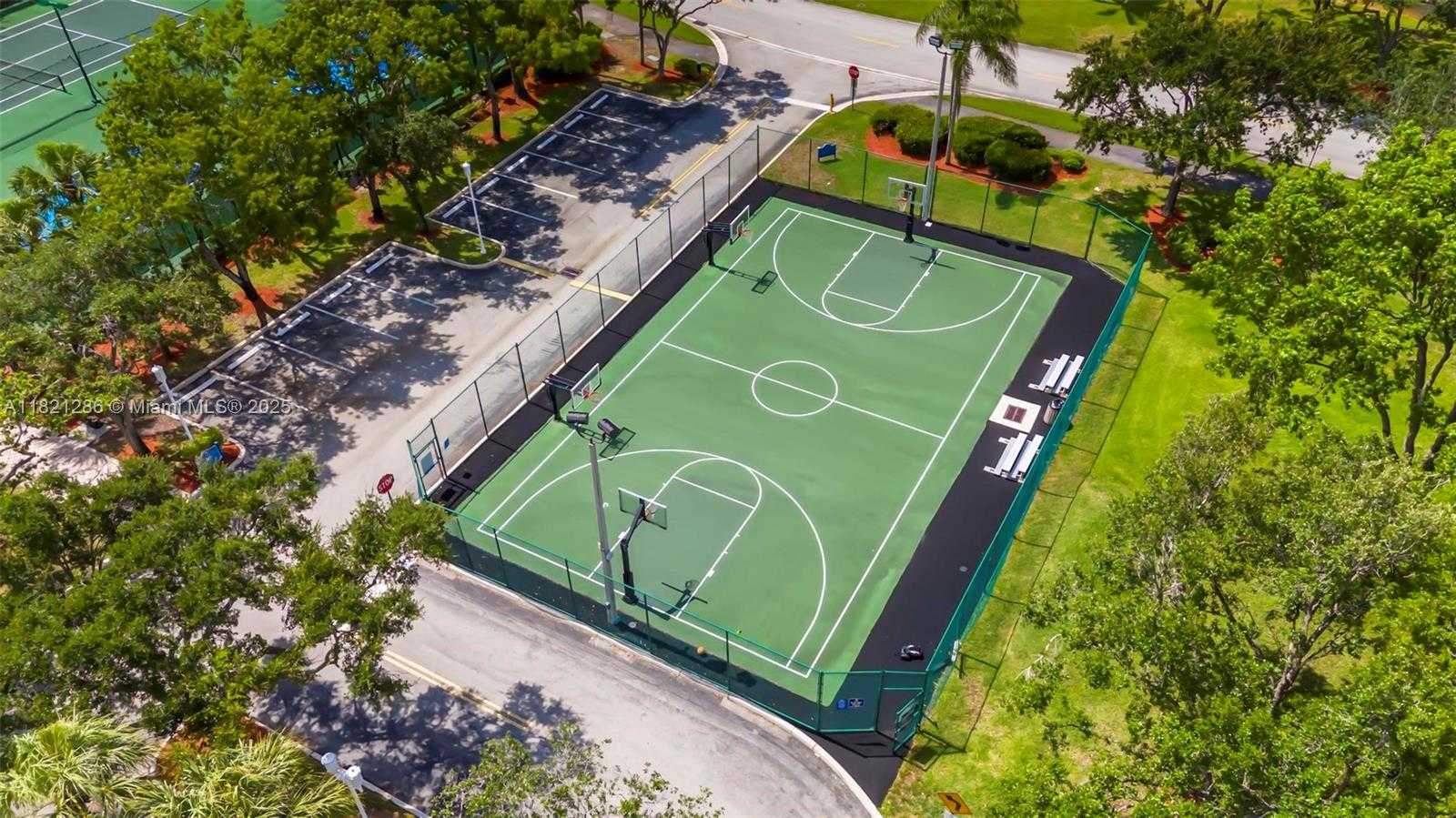 Small Image of 1925 NORTH WEST 167TH TER, Pembroke Pines Number 52