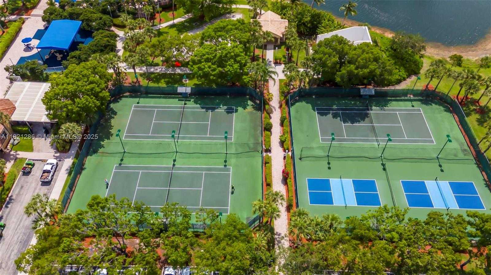 Small Image of 1925 NORTH WEST 167TH TER, Pembroke Pines Number 53