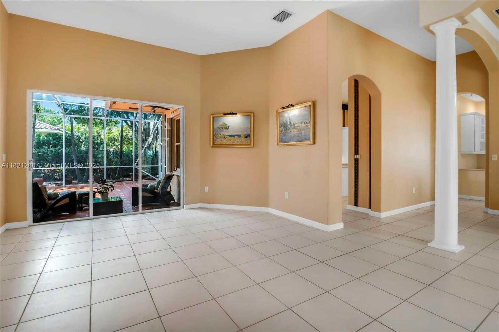 Small Image of 1925 NORTH WEST 167TH TER, Pembroke Pines Number 8