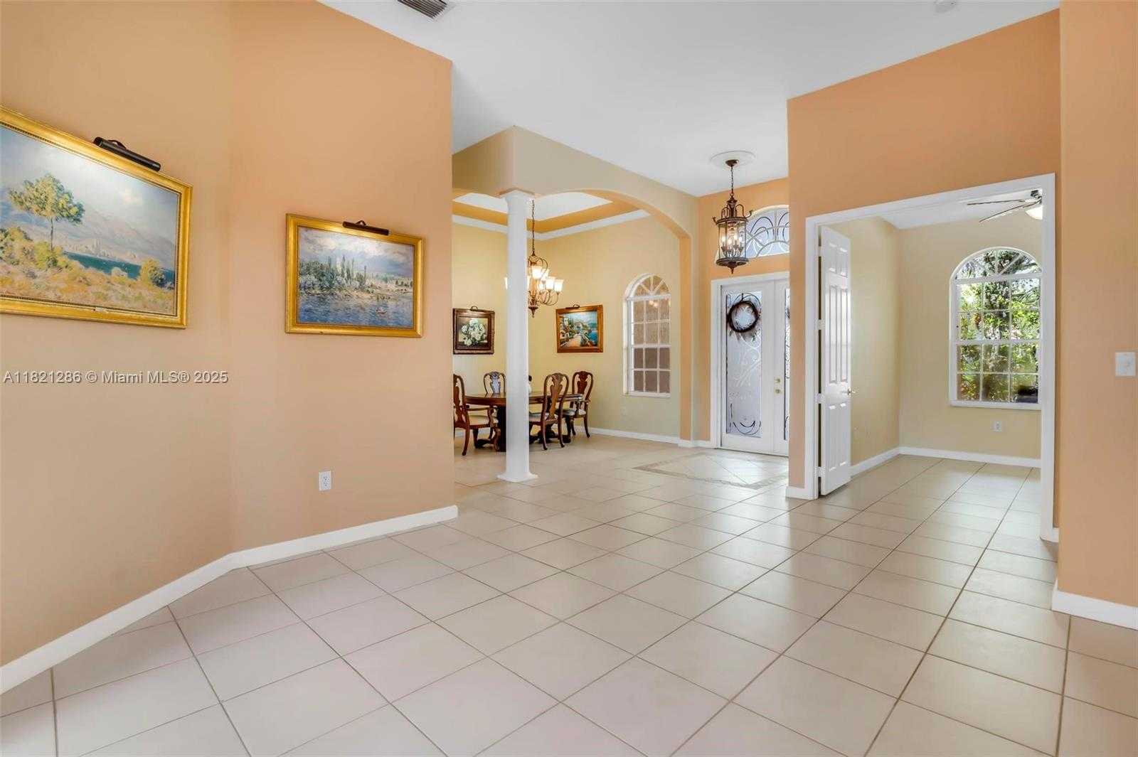 Small Image of 1925 NORTH WEST 167TH TER, Pembroke Pines Number 9
