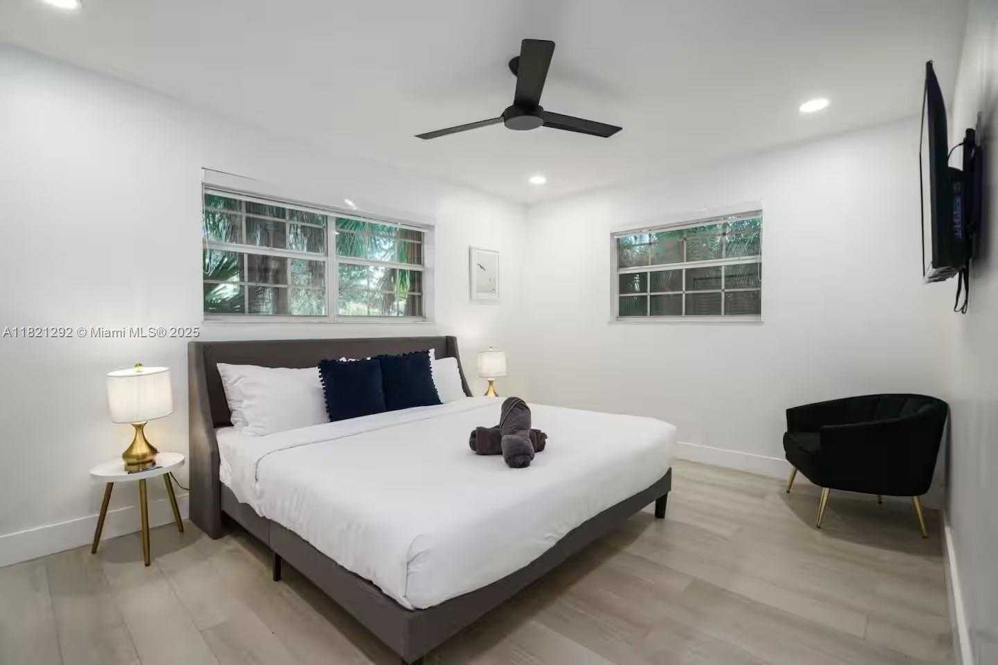 Small Image of 1244 GARFIELD ST, Hollywood Number 21