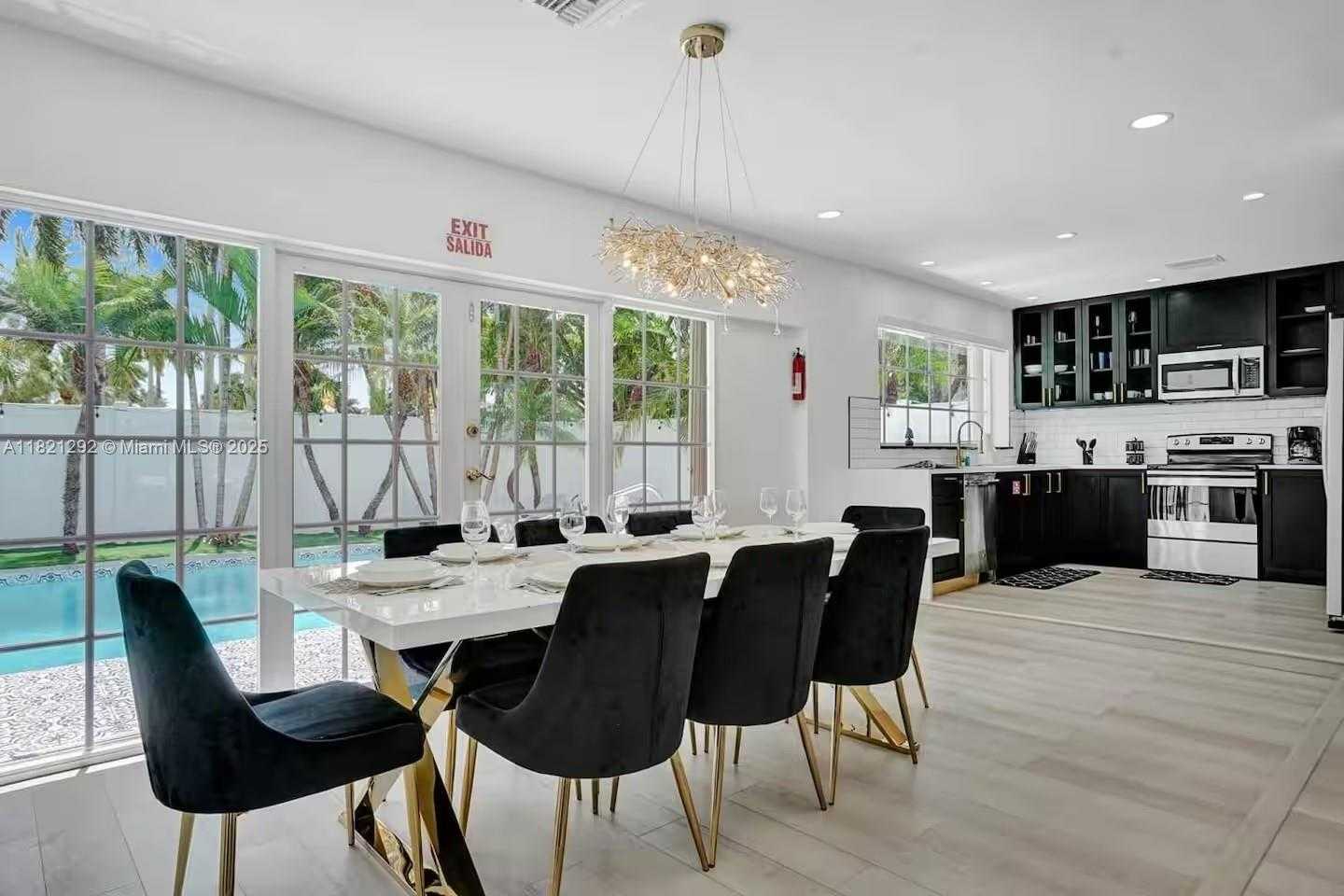 Small Image of 1244 GARFIELD ST, Hollywood Number 3