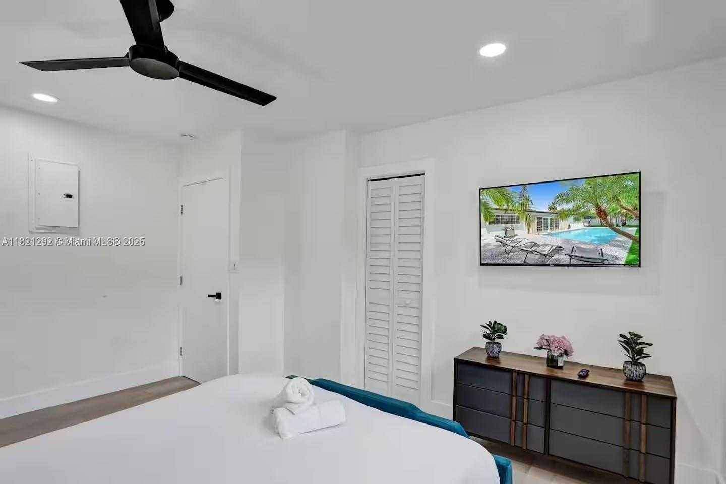 Small Image of 1244 GARFIELD ST, Hollywood Number 42