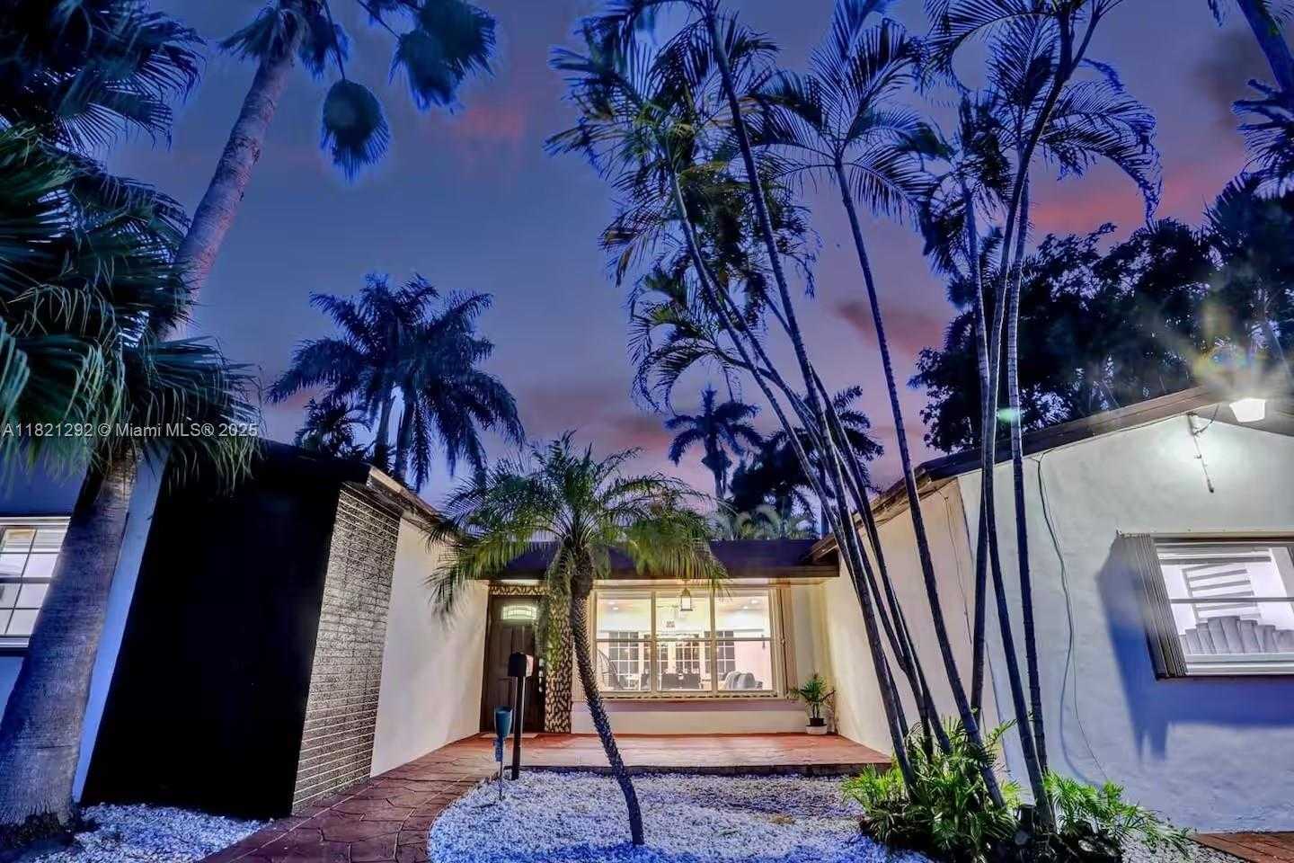 Small Image of 1244 GARFIELD ST, Hollywood Number 46