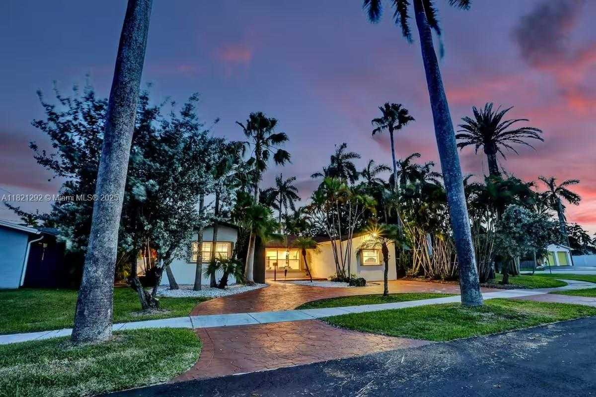 Small Image of 1244 GARFIELD ST, Hollywood Number 47