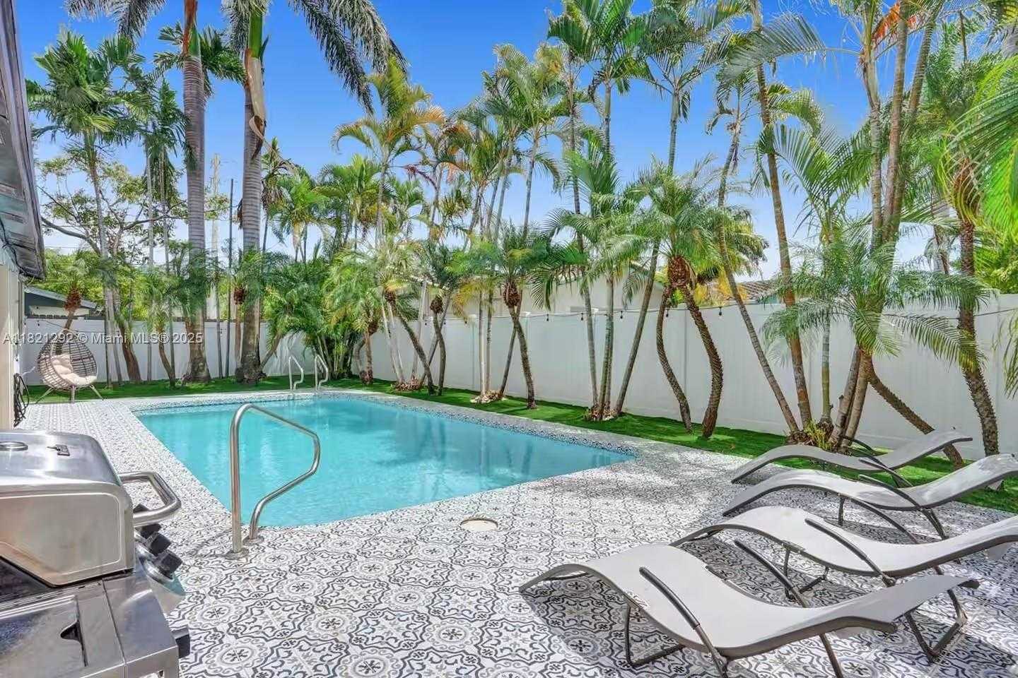 Small Image of 1244 GARFIELD ST, Hollywood Number 49
