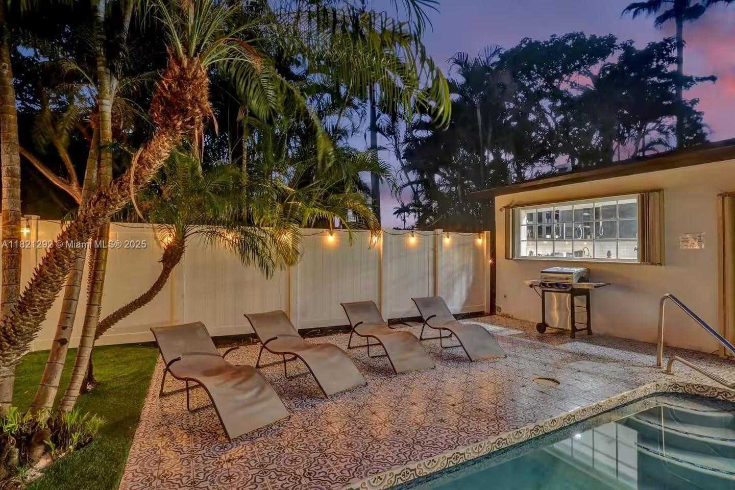 Small Image of 1244 GARFIELD ST, Hollywood Number 57