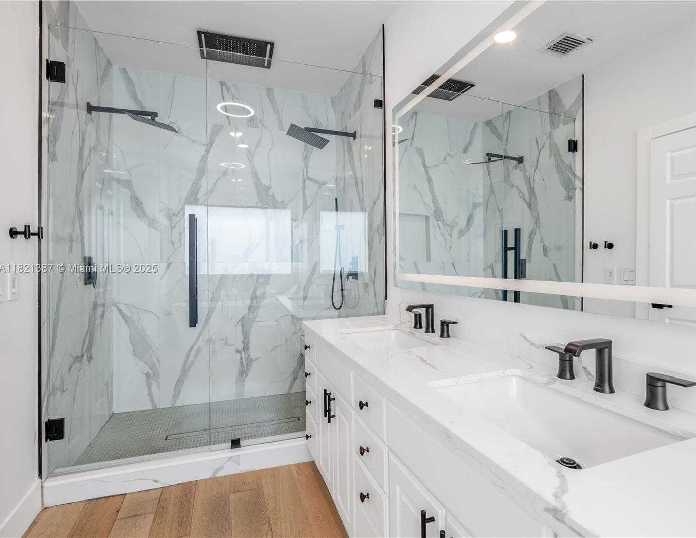 Small Image of 7431 COQUINA DR, North Bay Village Number 12