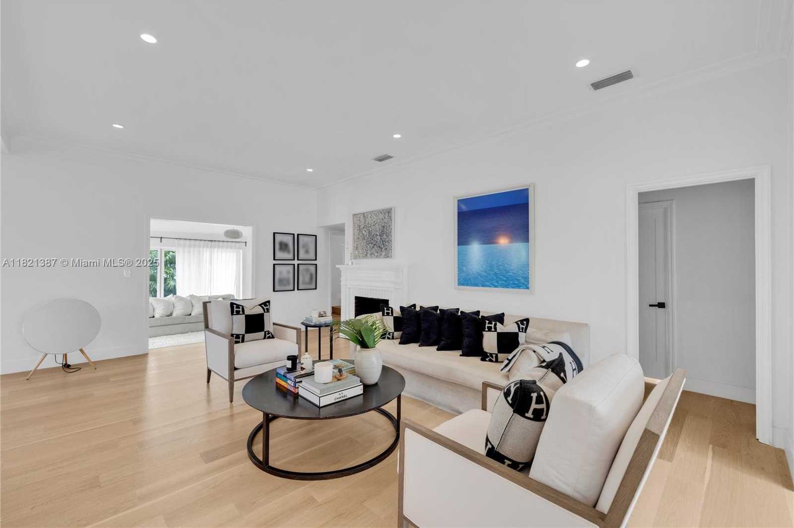 Small Image of 7431 COQUINA DR, North Bay Village Number 2