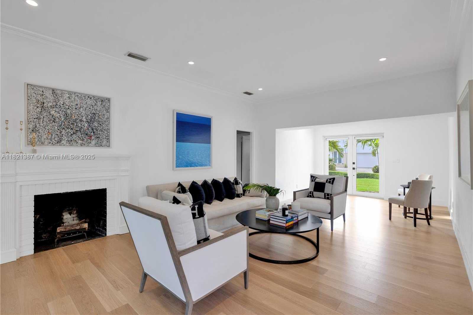 Small Image of 7431 COQUINA DR, North Bay Village Number 3