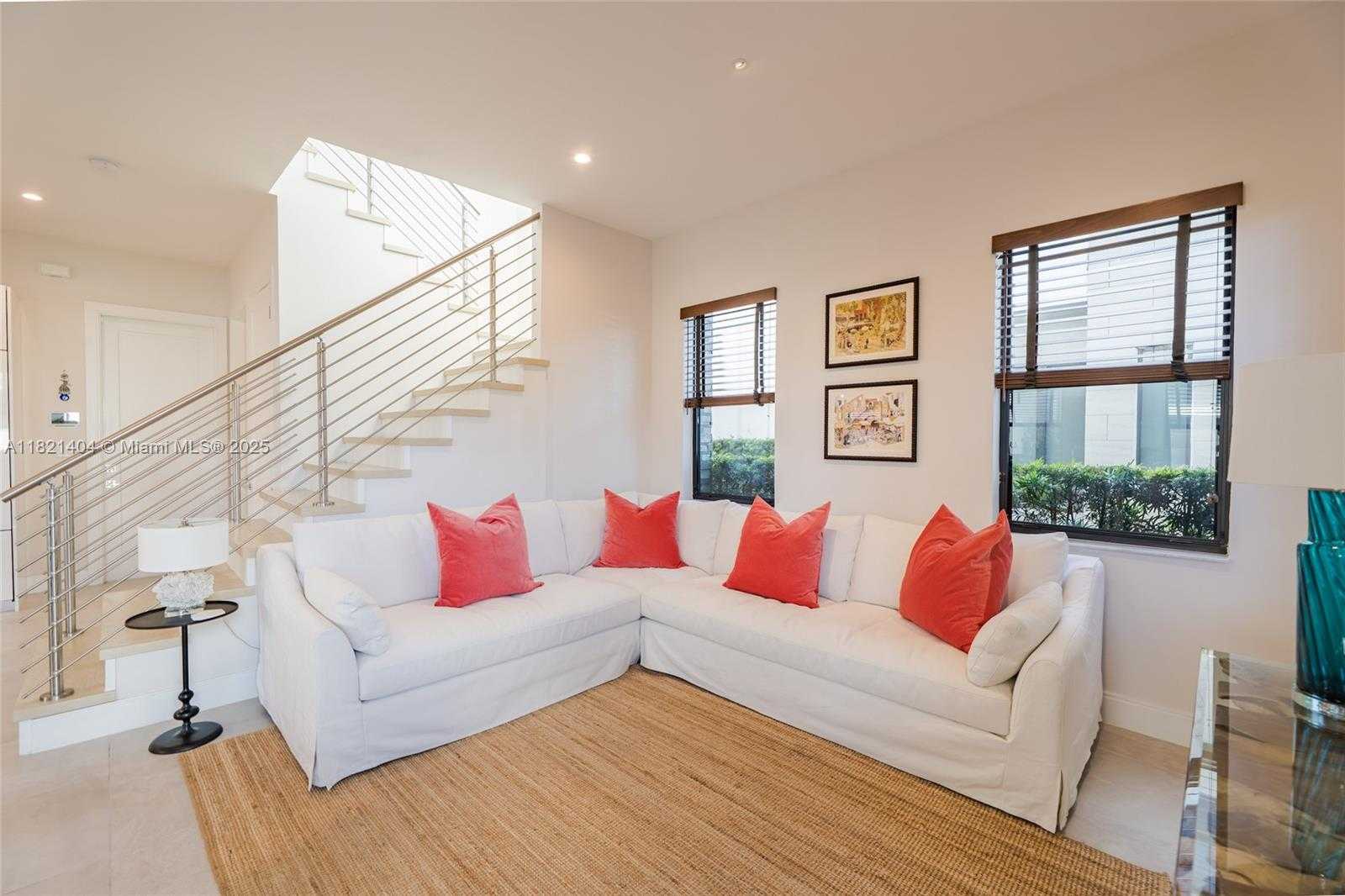 Small Image of 8217 NORTH WEST 46TH ST, Doral Number 12