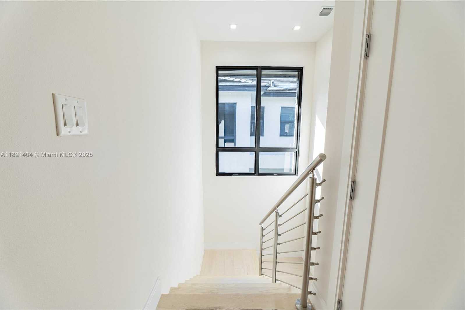 Small Image of 8217 NORTH WEST 46TH ST, Doral Number 19
