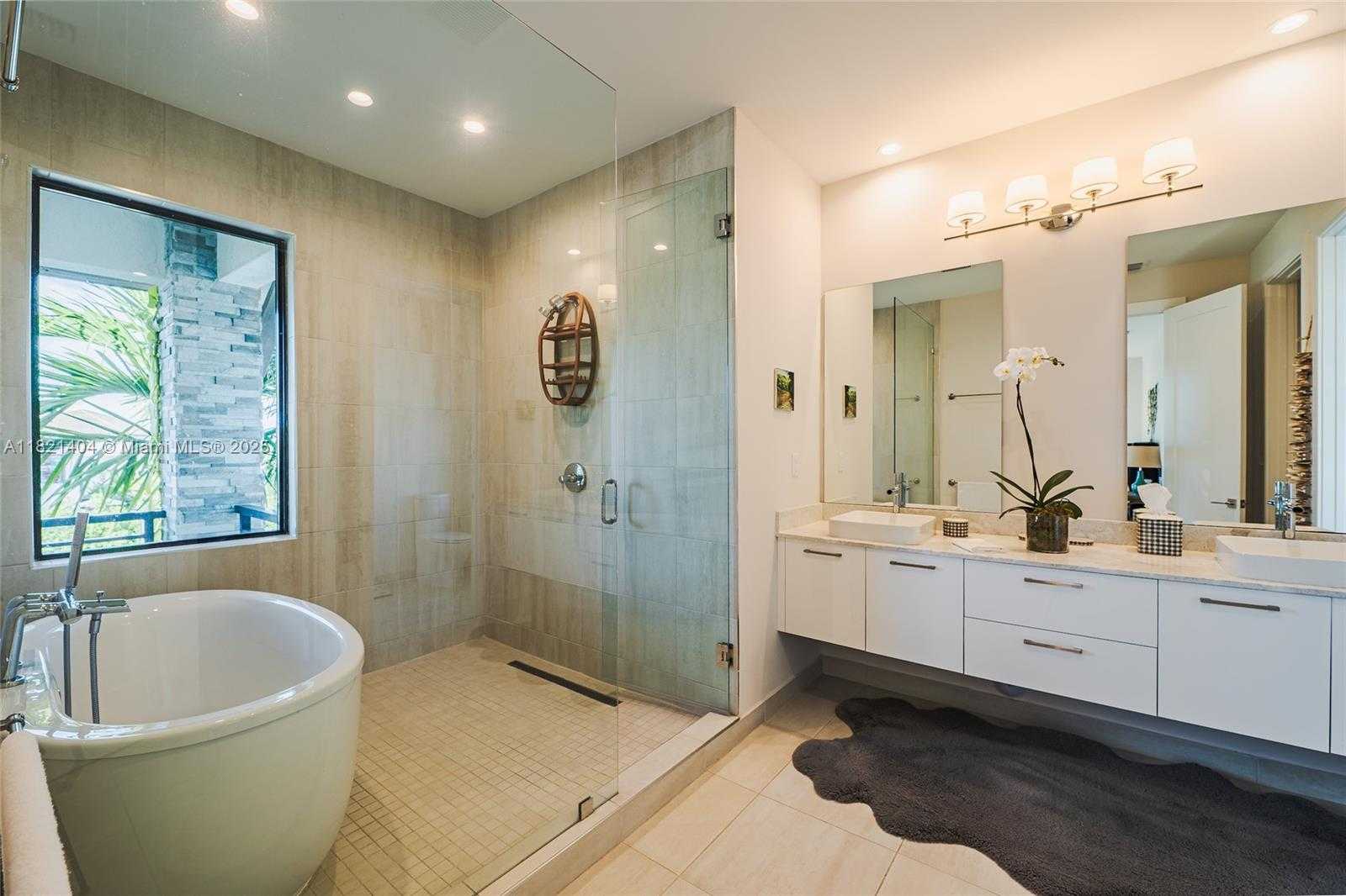 Small Image of 8217 NORTH WEST 46TH ST, Doral Number 24