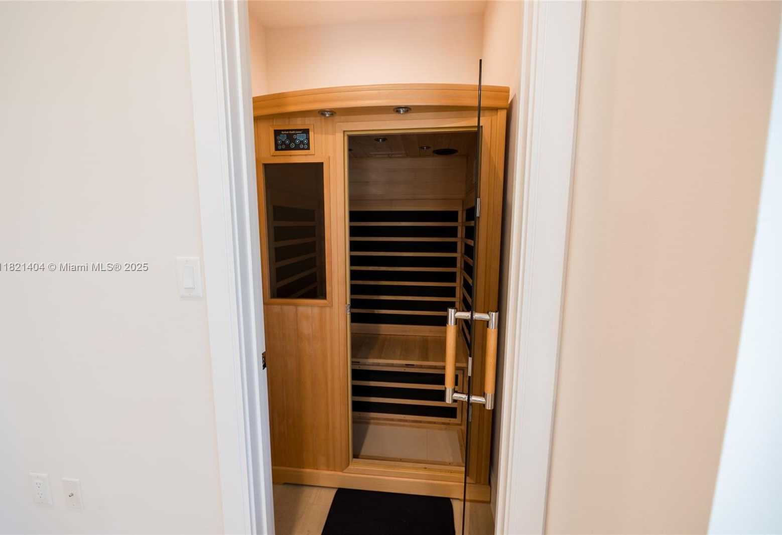 Small Image of 8217 NORTH WEST 46TH ST, Doral Number 38