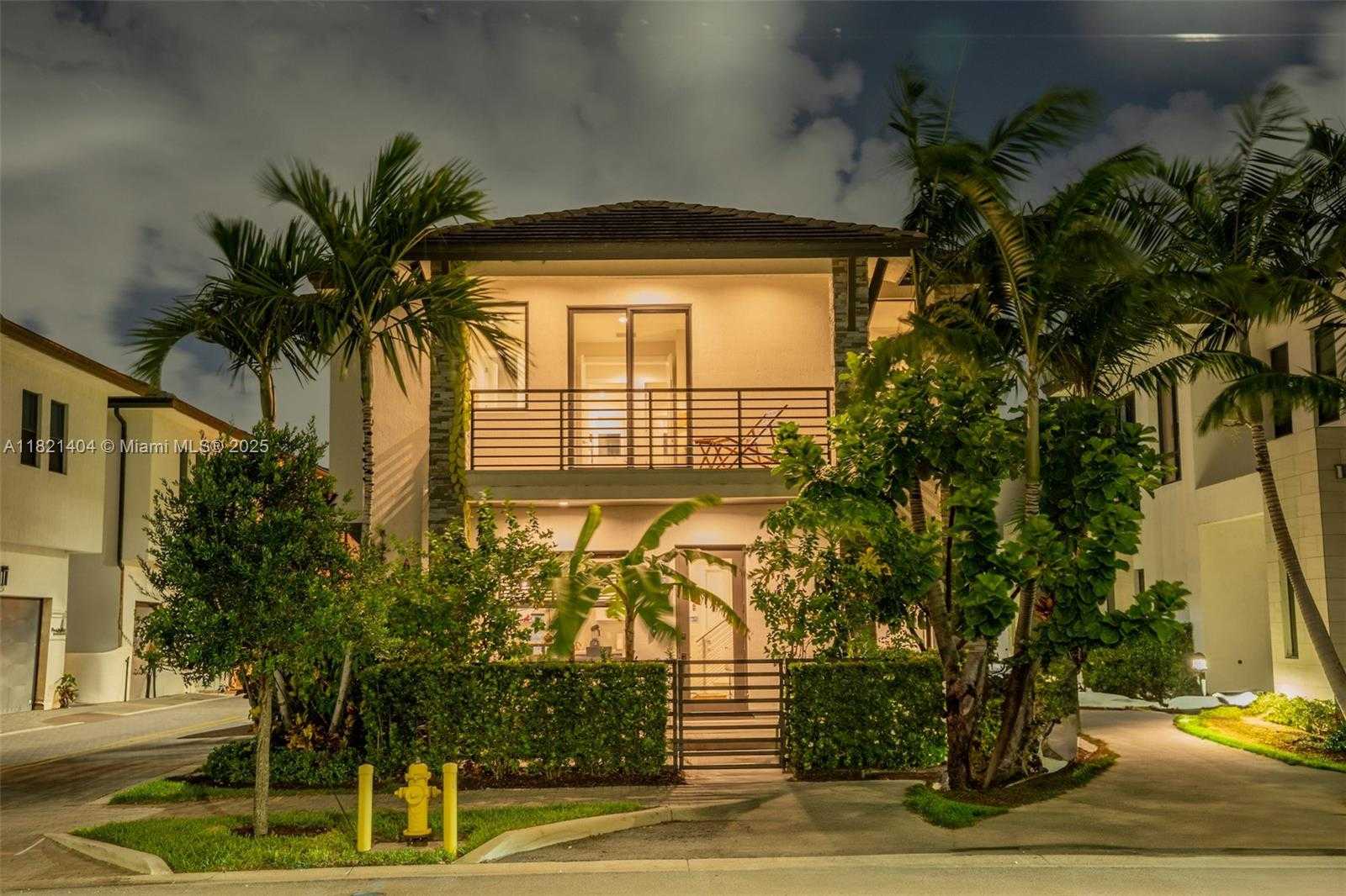 Small Image of 8217 NORTH WEST 46TH ST, Doral Number 42