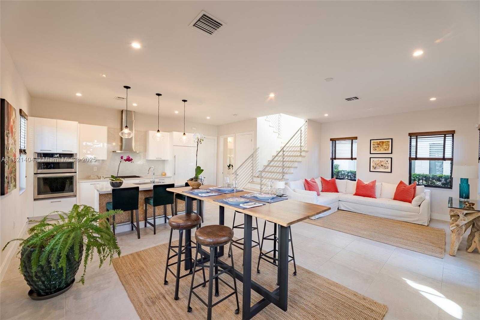 Small Image of 8217 NORTH WEST 46TH ST, Doral Number 9