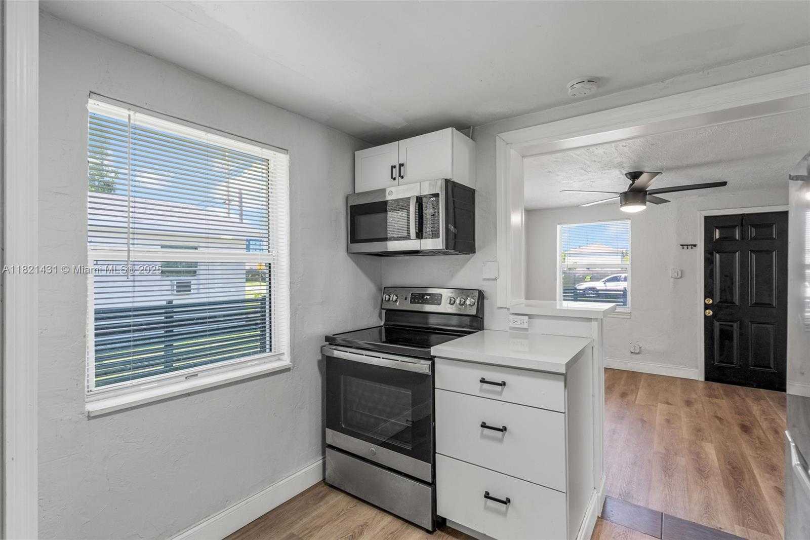 Small Image of 1001 NORTH WEST 4TH AVE, Pompano Beach Number 12