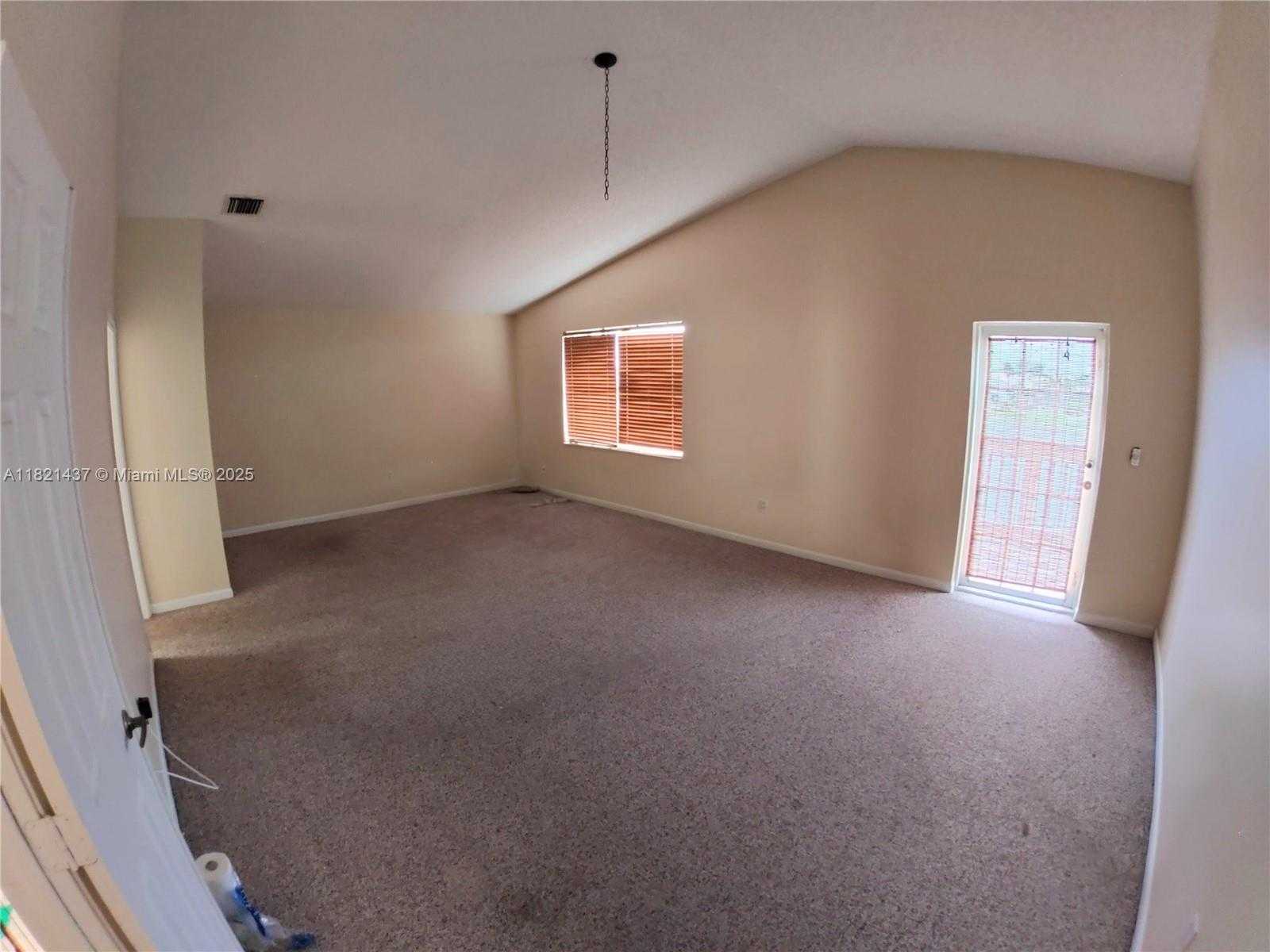 Small Image of 15651 NORTH WEST 14TH CT, Pembroke Pines Number 12