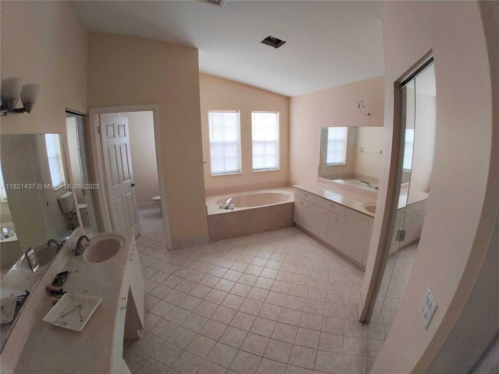 Small Image of 15651 NORTH WEST 14TH CT, Pembroke Pines Number 13
