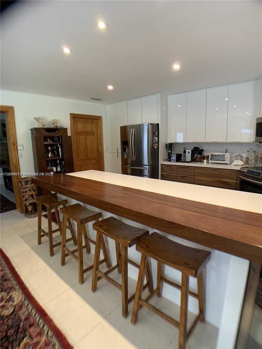 Small Image of 11832 SOUTH WEST 79TH TER, Miami Number 4
