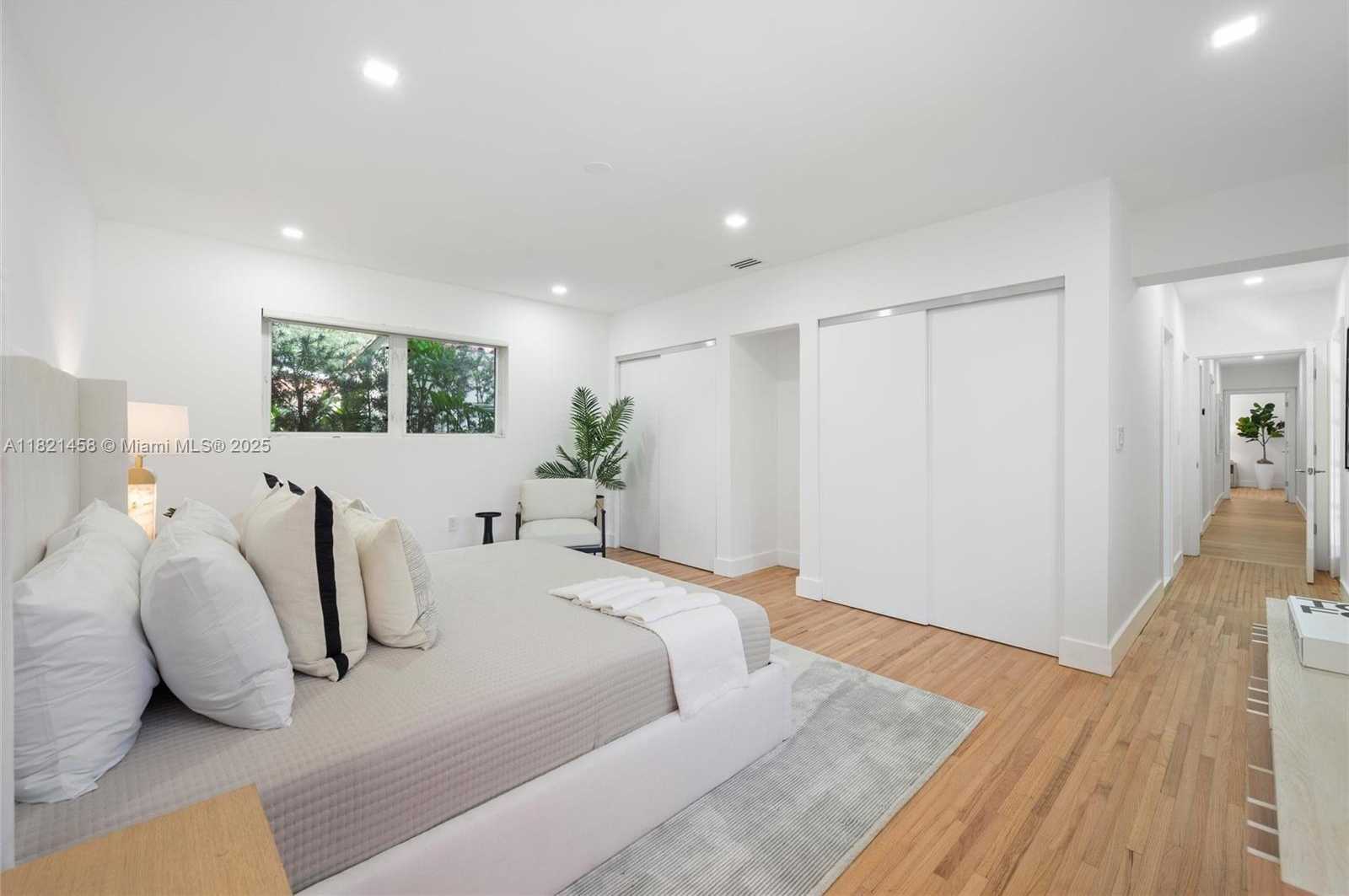 Small Image of 5211 GRANADA BLVD, Coral Gables Number 10