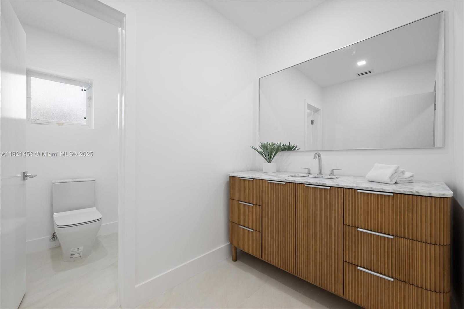 Small Image of 5211 GRANADA BLVD, Coral Gables Number 15