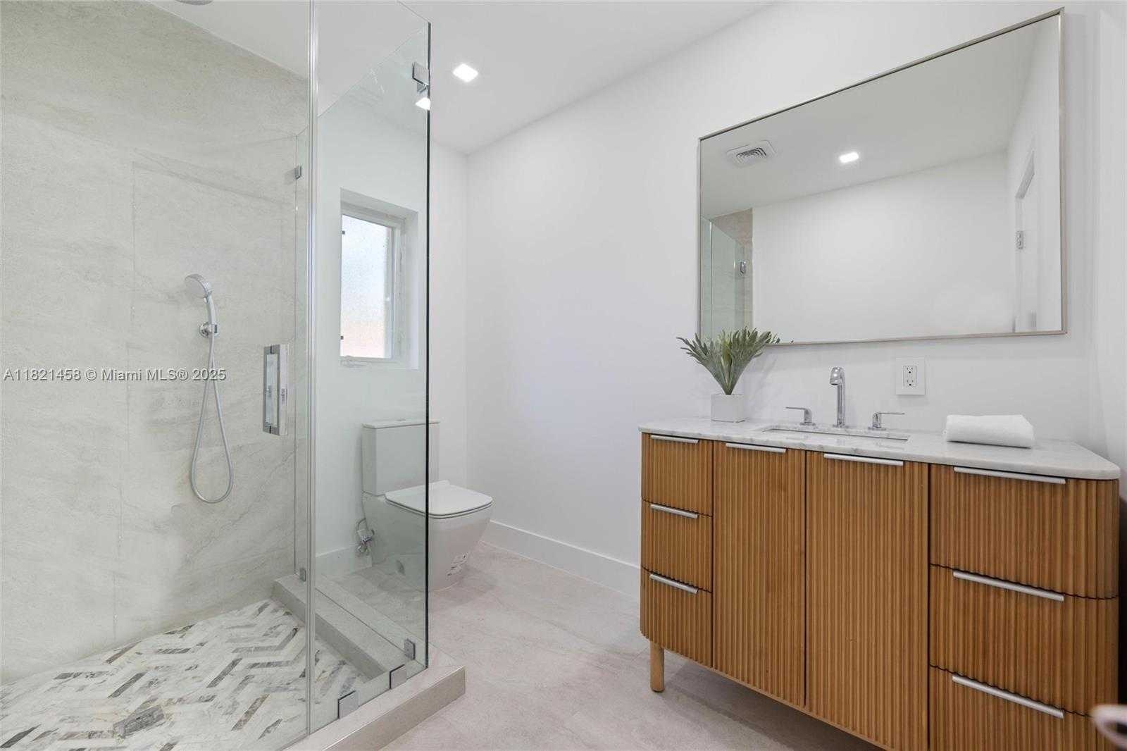 Small Image of 5211 GRANADA BLVD, Coral Gables Number 19