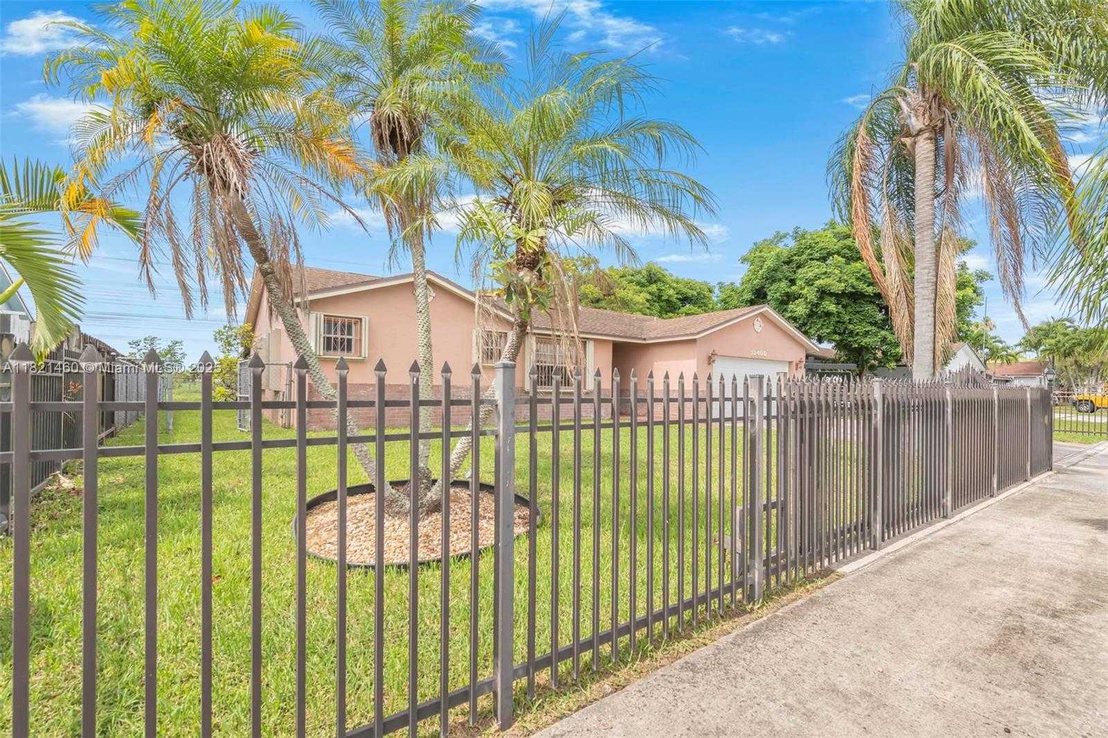 Small Image of 12400 SOUTH WEST 259TH TER, Homestead Number 3