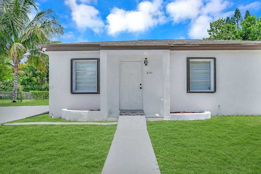 Small Image of 2791 NORTH WEST 151ST TER, Miami Gardens Number 2