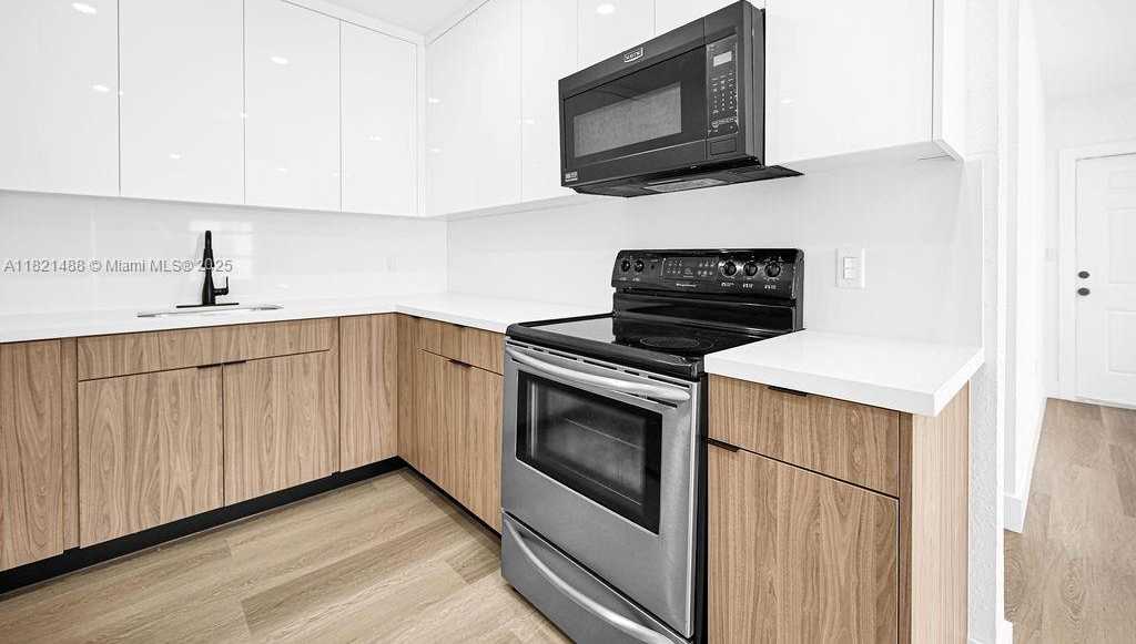 Small Image of 2791 NORTH WEST 151ST TER, Miami Gardens Number 21