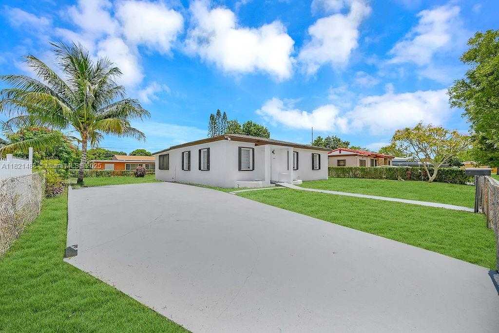 Small Image of 2791 NORTH WEST 151ST TER, Miami Gardens Number 3