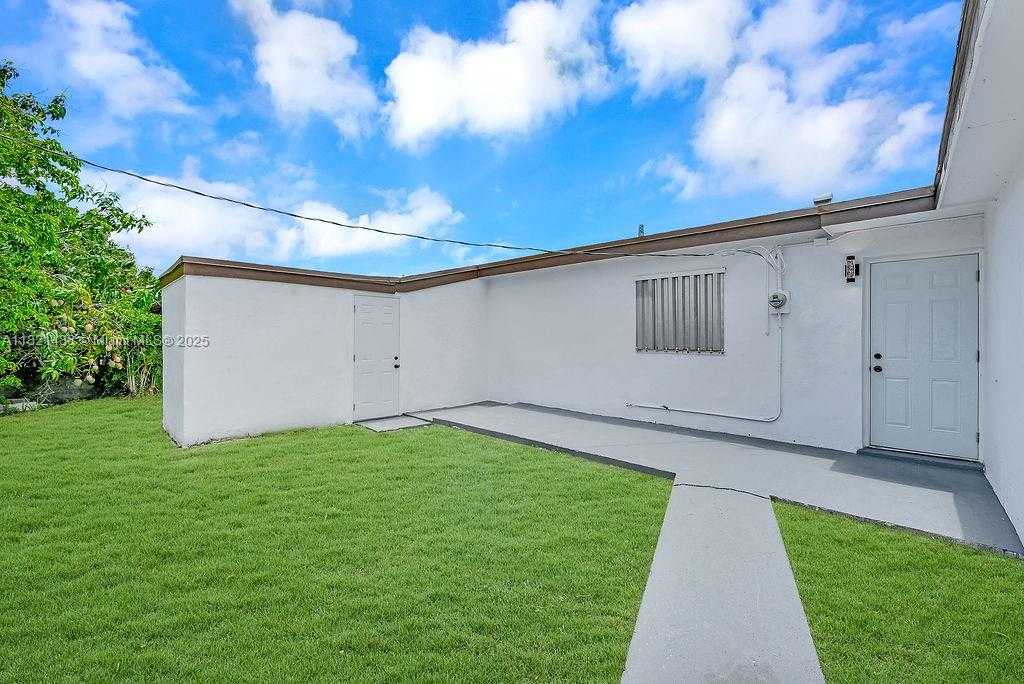 Small Image of 2791 NORTH WEST 151ST TER, Miami Gardens Number 41