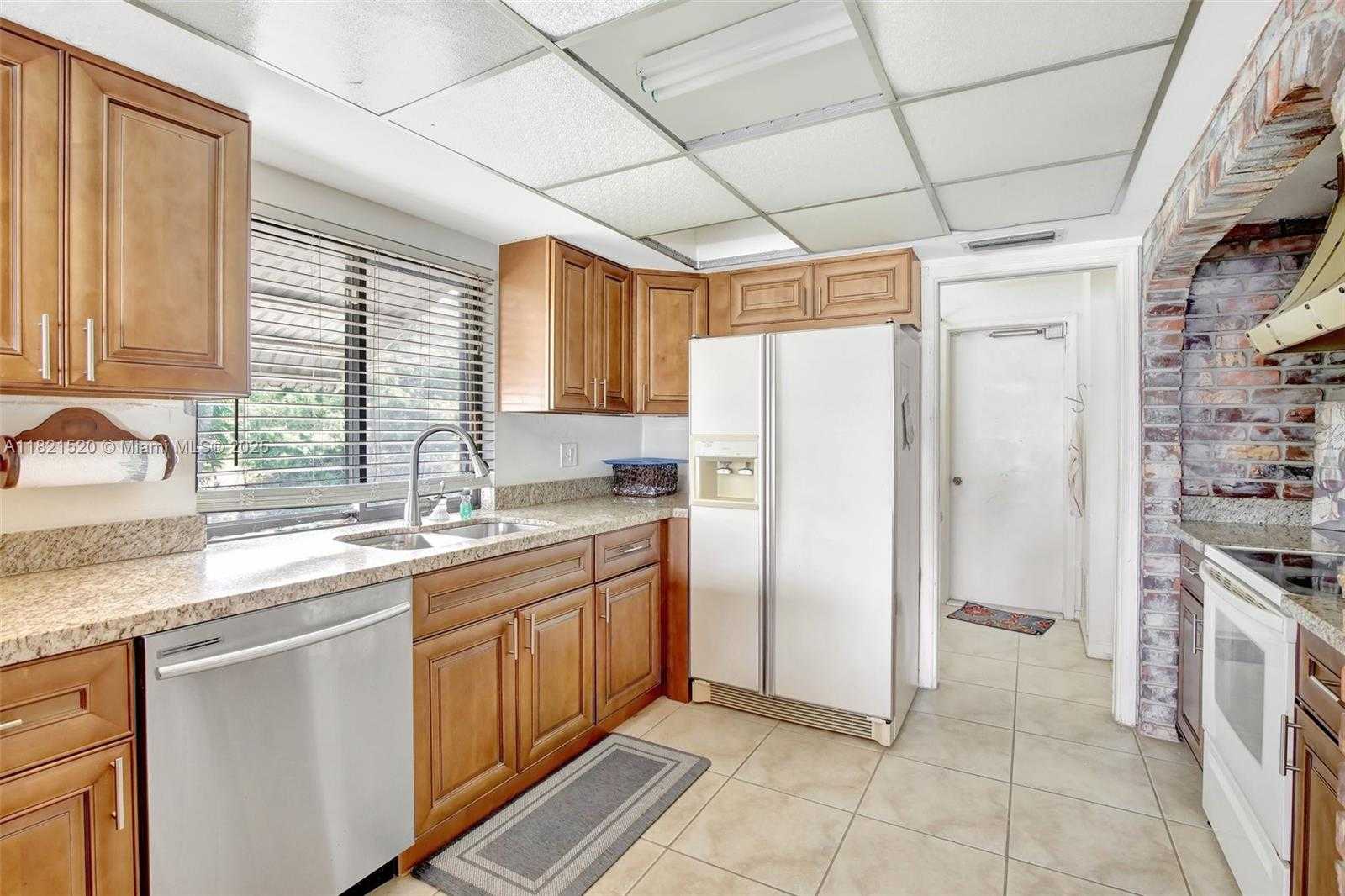 Small Image of 1600 SOUTH WEST 72ND AVE, Plantation Number 18